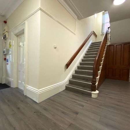Spacious Victorian Studio Flat Apartman Doncaster Kültér fotó